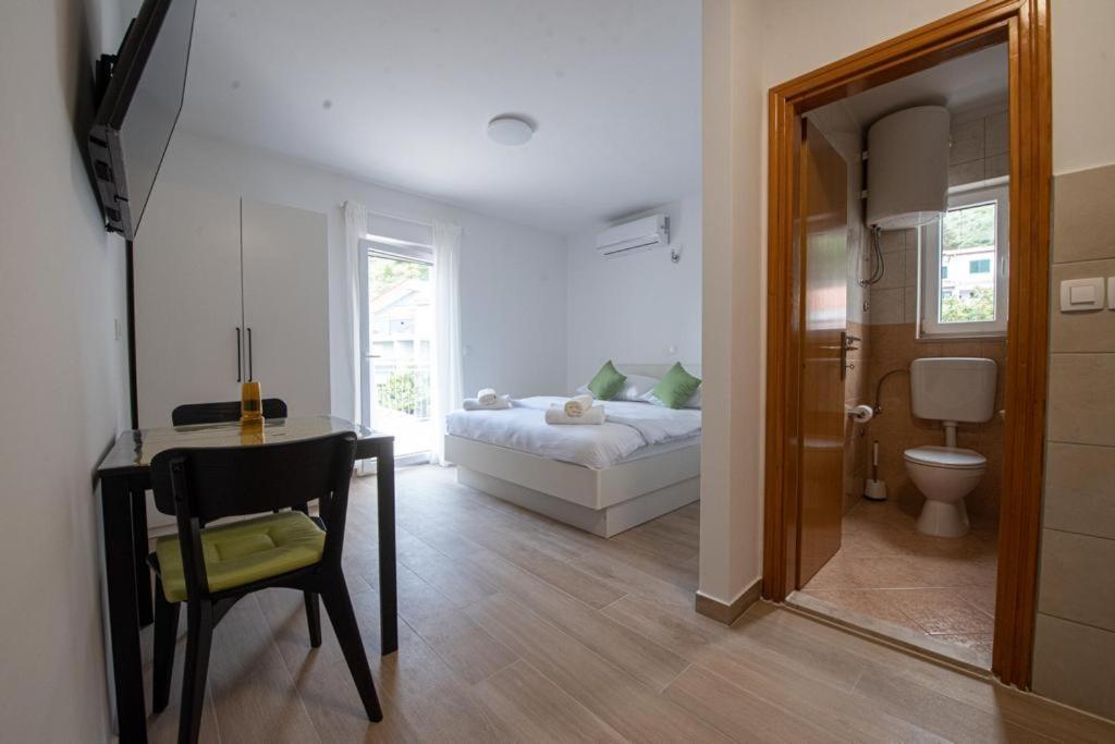 Charming Apartments Duce Omis Luaran gambar