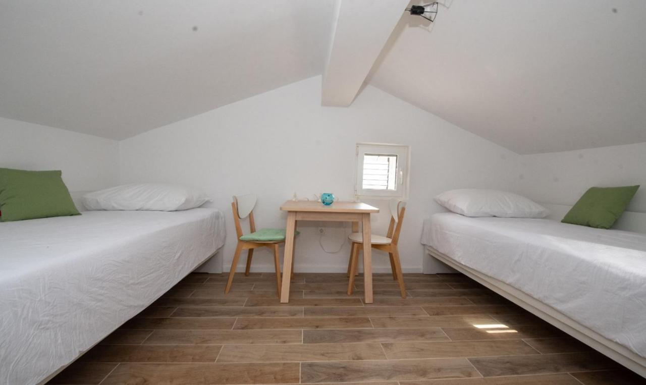 Charming Apartments Duce Omis Luaran gambar