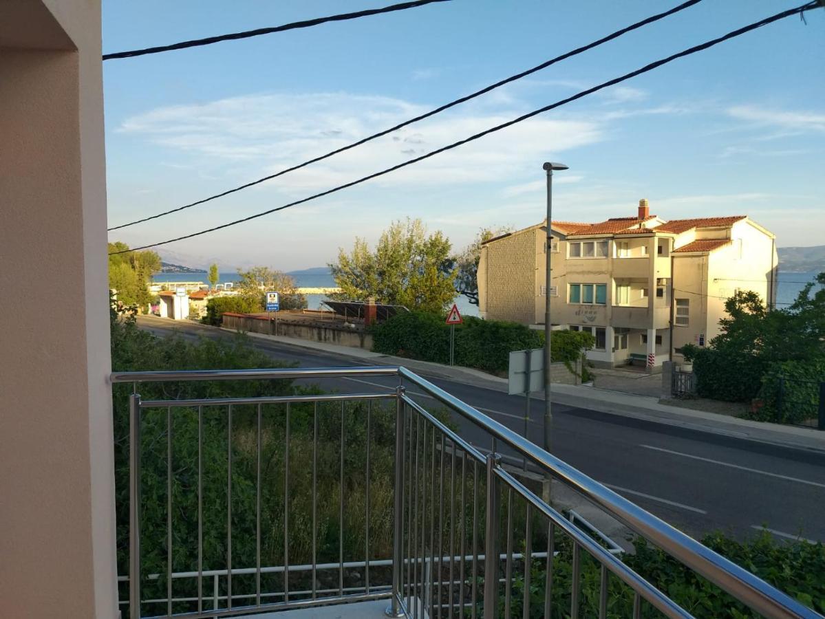 Charming Apartments Duce Omis Luaran gambar