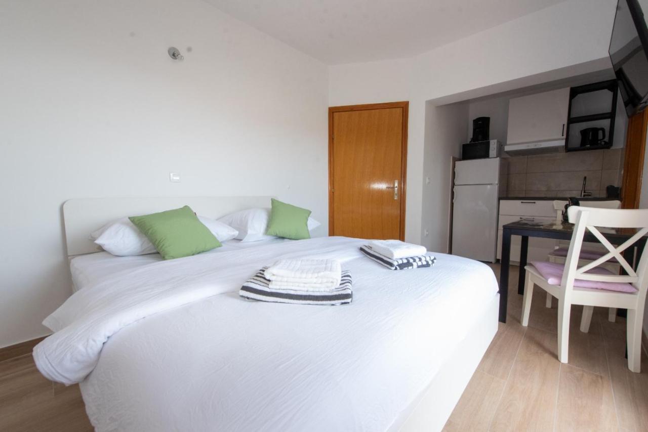 Charming Apartments Duce Omis Luaran gambar