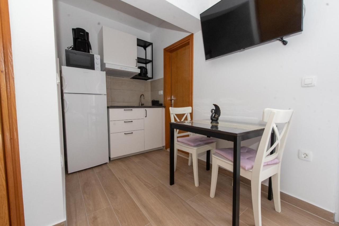 Charming Apartments Duce Omis Luaran gambar